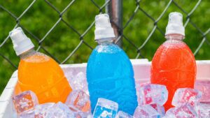 230710145543-01-card-sports-drinks-caffeine-children-wellness-stock